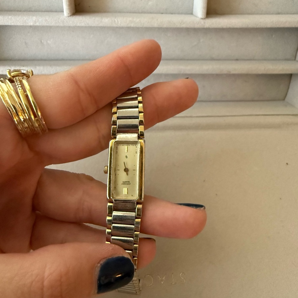 CITIZENS Antique Woman’s Watch